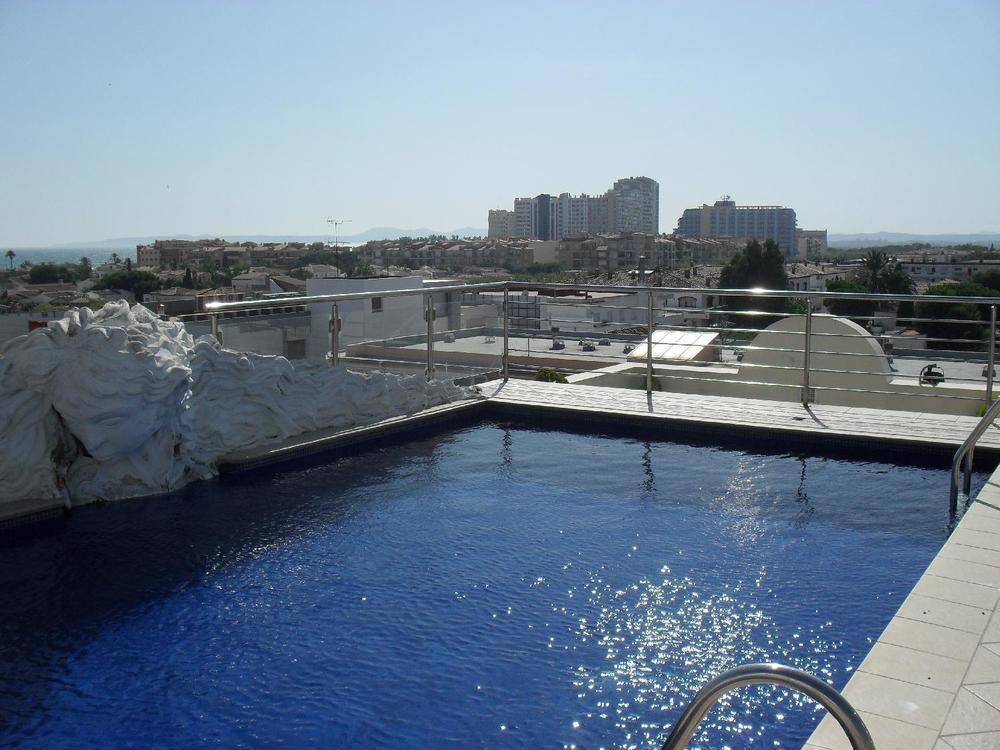 Apartaments Bt Vent De Garbi Empuriabrava Bagian luar foto
