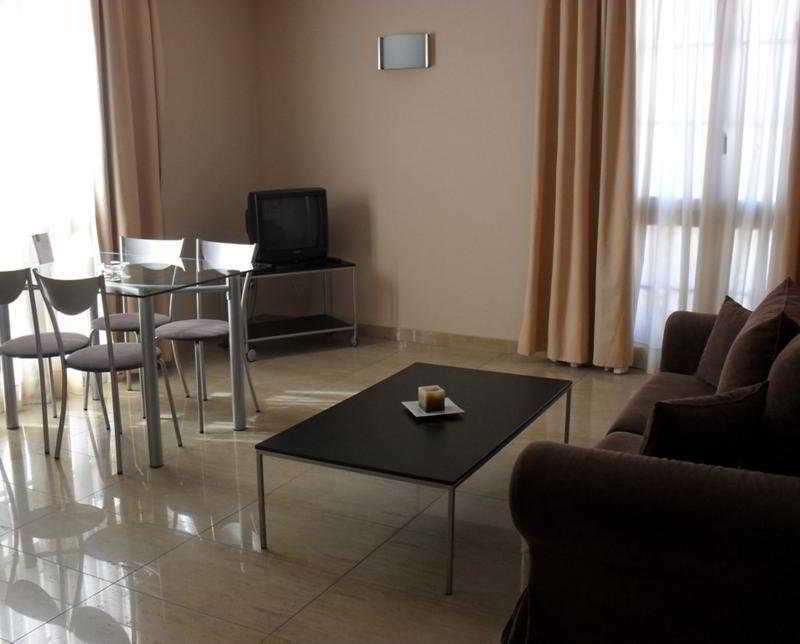 Apartaments Bt Vent De Garbi Empuriabrava Bagian luar foto