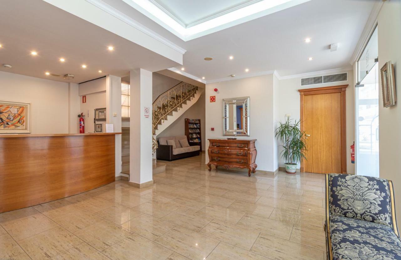 Apartaments Bt Vent De Garbi Empuriabrava Bagian luar foto