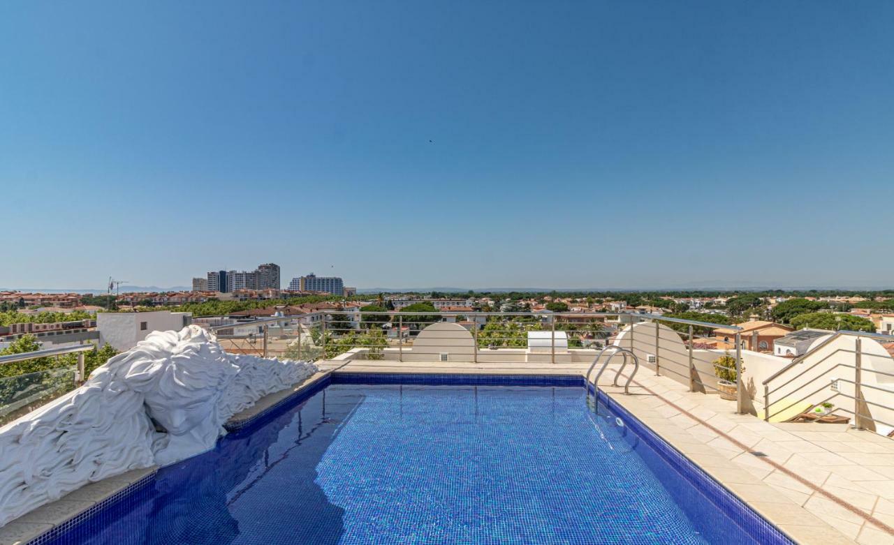 Apartaments Bt Vent De Garbi Empuriabrava Bagian luar foto