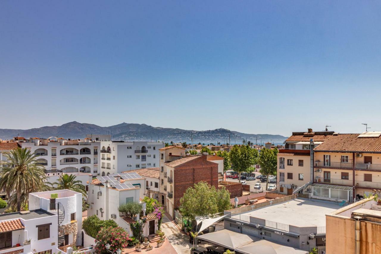 Apartaments Bt Vent De Garbi Empuriabrava Bagian luar foto